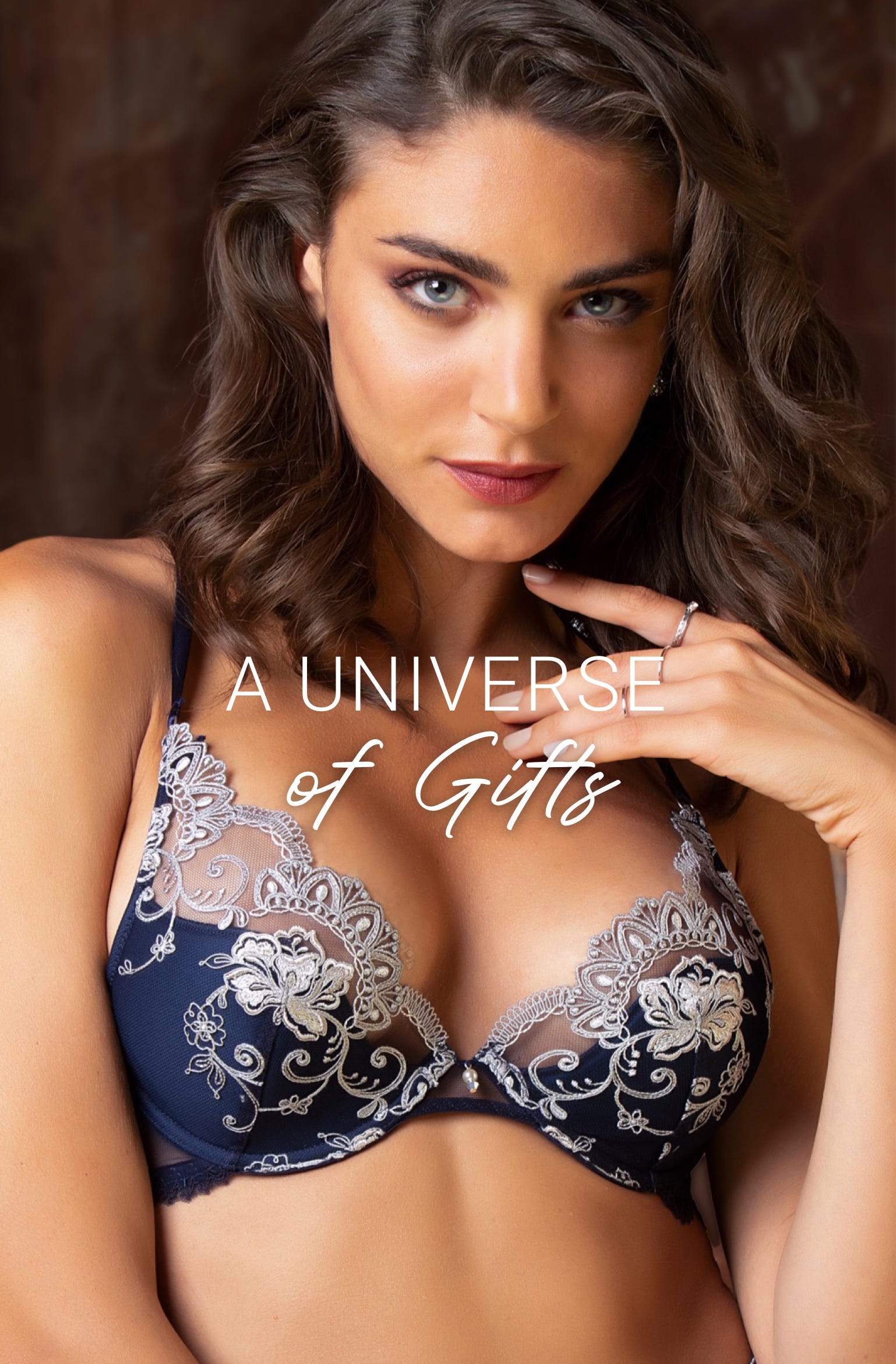 All-Over Lace Underwire Bra - Déesse Collection